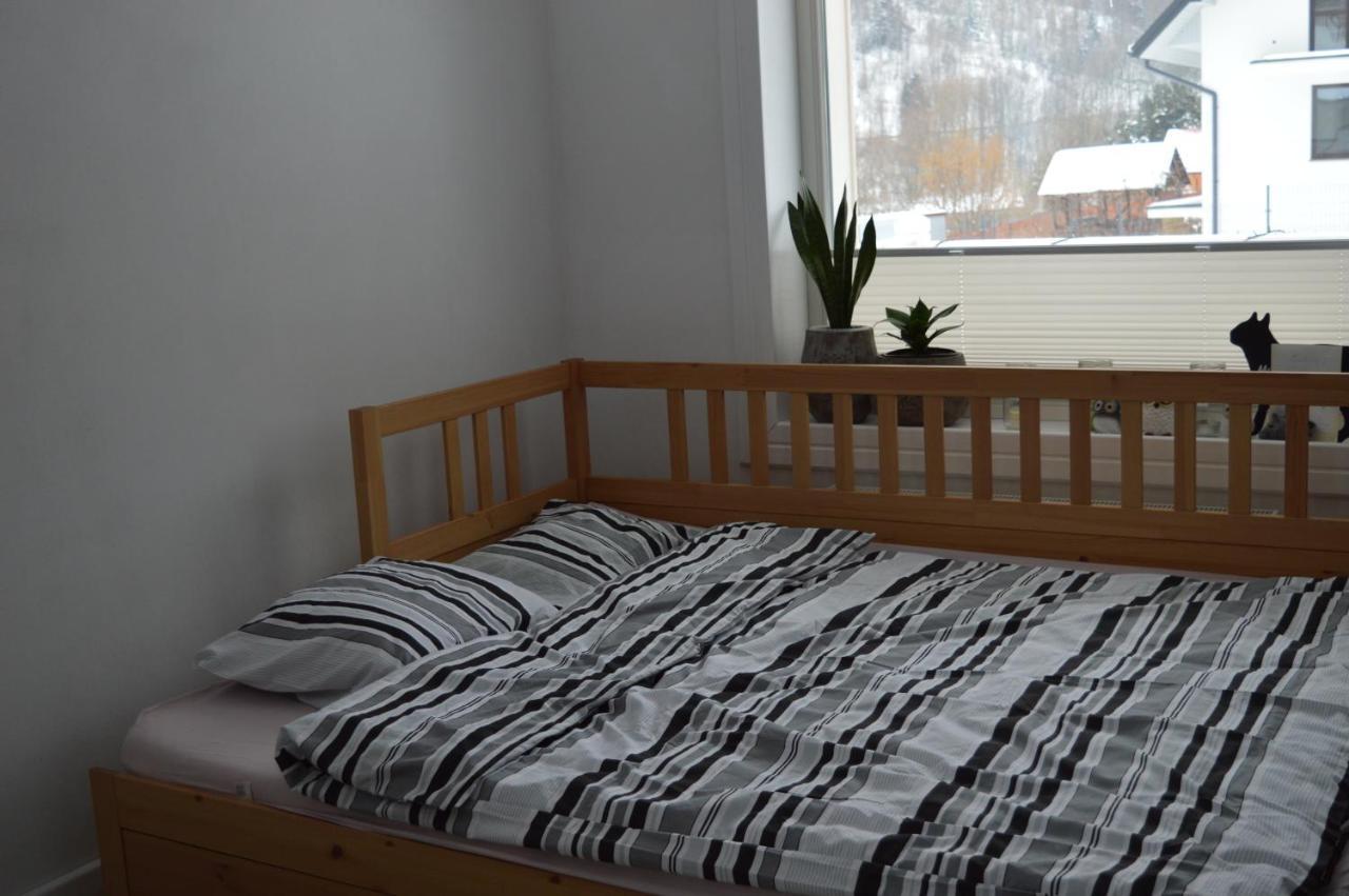 Bialy Domek Tylmanowa Buitenkant foto